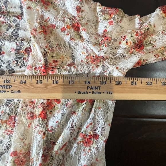 Mauve Anthropologie lace open flared sleeve cardigan Floral Size L - Picture 6 of 10